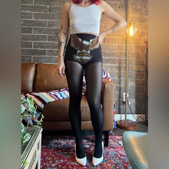 Vintage inspired Harley Davidson shorts - Picture 2 of 6